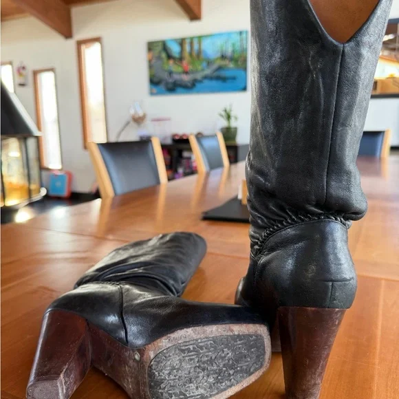 Frye Black Leather Heeled Boots - Picture 5 of 9